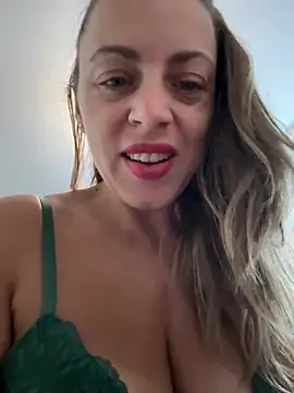 Ladywithbigass - Wet pussy finger on lounge hotel 🏨 naug