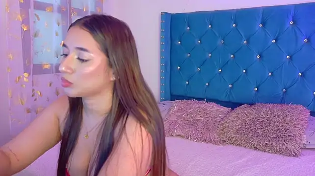 Lilly_Peach22 - spread that big ass 🍑🔥