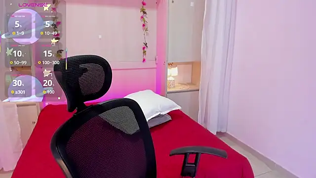 Alison_daniels_ - show boobs