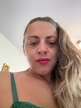 Ladywithbigass - Wet pussy finger on lounge hotel 🏨 naug