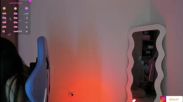 Kylie_Wet - 👀🍒 Show and Play Boobs 💦