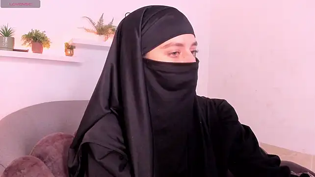 Salma_arabicc - show boobs