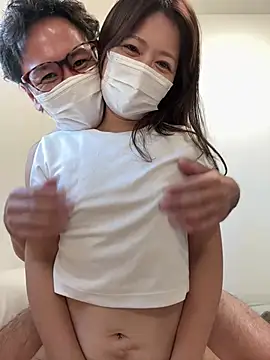 Peropero42 - ビラ大きめパイパンメスまんこ見たい人❣️