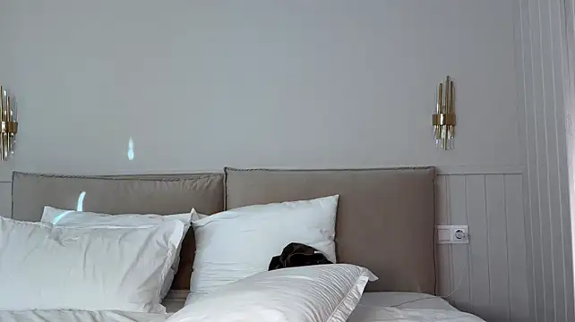 Creambaby1 - fingering my pussy