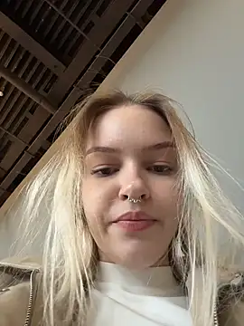 AshleyMur - naked show
