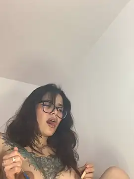 Esmeralda_hairy - Blowjob bell+saliva on tits 🤤