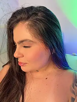 MaiahDolls - TAKE OFF AND OIL ASS