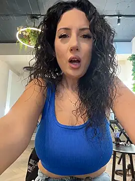 BeckyShineX - Curve tease 👀