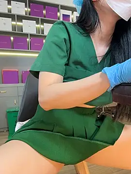 Secretly_masturbating - masturbating with the doctor at the clin