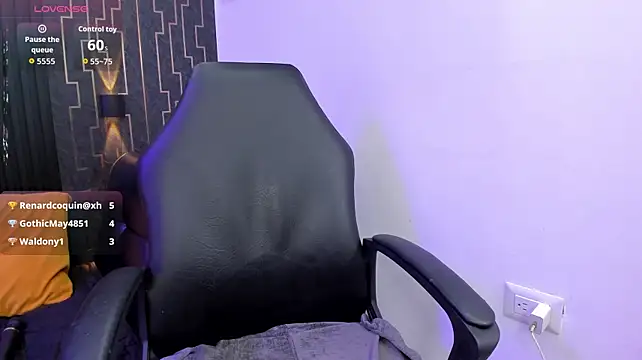 Chloe_iraide - Show boobs