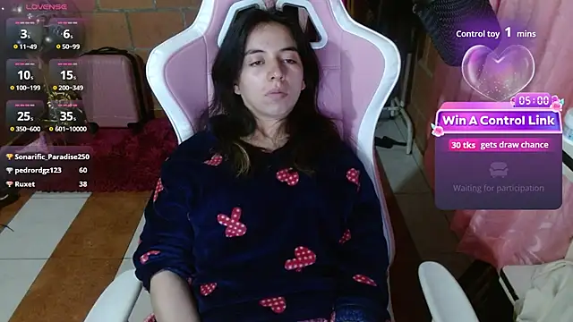 Maggie_Fox3 - SHOW CUM