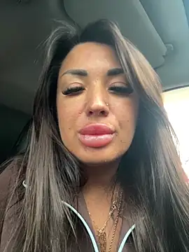 RuslanaXX - Squirt and drink