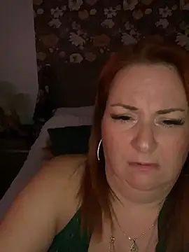 Leastar80 - Play Whit your sextoys lush a min