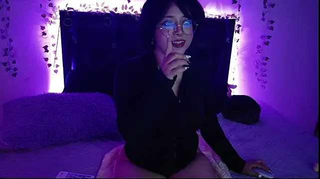 Zafiro_Raven - Nude exotic dance