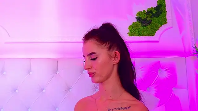 ElisaCharm - Oil boobs+ride a pillow😈