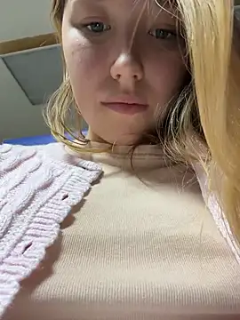 -NaughtyAngel- - 🔥 PINCH MY NIPPLE WHILE PPL AROUN