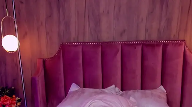 AdoraLynn - SquirtShow