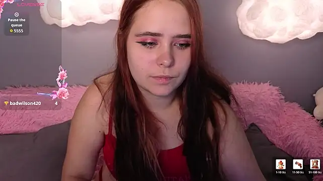 Alis_Platt - flash boobies