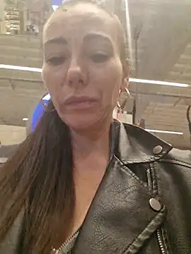 Milflovelyxxx - tease me with your touch