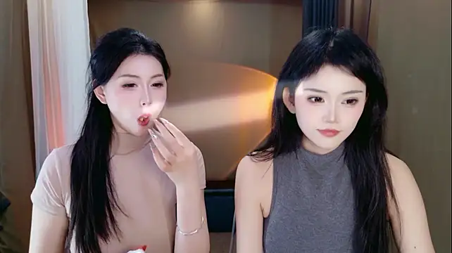 Banana-Milk69 - Sexy Two-Player Dress-Up性感换装