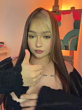 Daniela_ruizz - Plug in ass