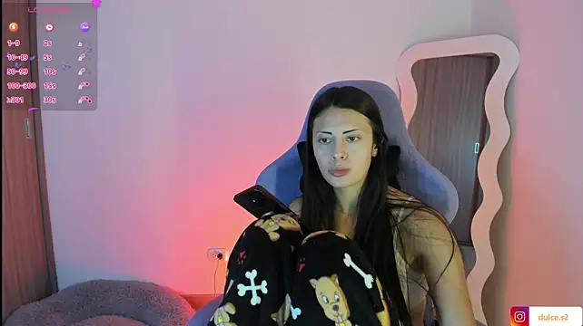 Kylie_Wet - 👀🍒 Show and Play Boobs 💦