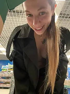 Olivia_Jemison - Smear my pussy juice on my tits