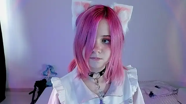 Hikkacat