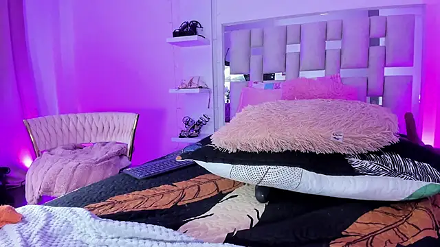 Emili_clark - 😍💕FISTING😘❤️FISTING 😍❤️