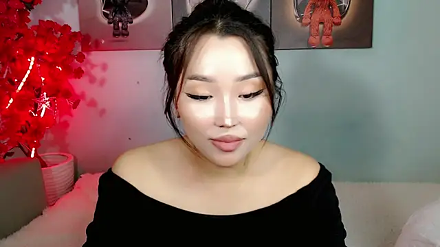 Ichiben - blowjob with 2 dildos