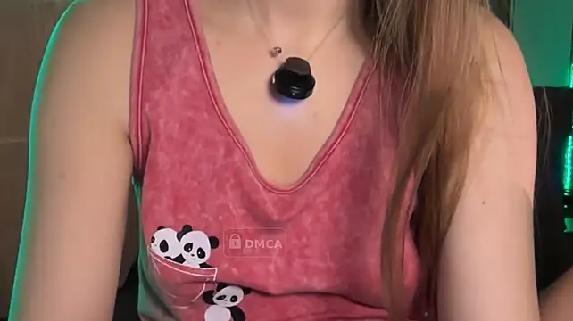 Your_Little_Bear - dildo in the pussy