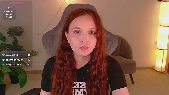 Mila__moon - Touch my boobs close to cam