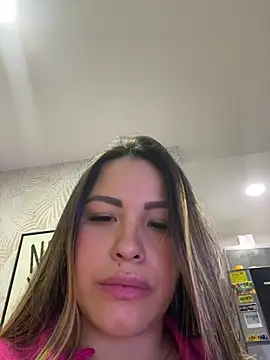 Sexyyykloee - make me horny mmmm