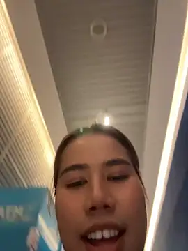 Kath_C - Feed my pussy