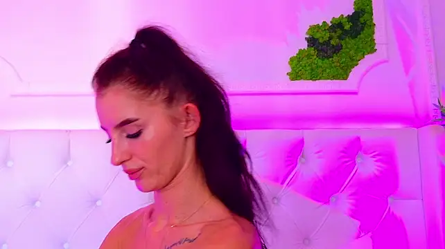 ElisaCharm - Oil boobs+ride a pillow😈