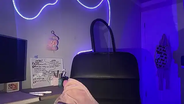 Maddieblairxo - spit and suck tits