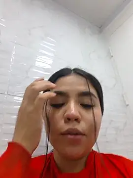 Amber23_ - Rub clit with lush