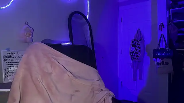 Maddieblairxo - spit and suck tits