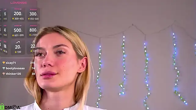 Cherry_Price - fingers in pussy