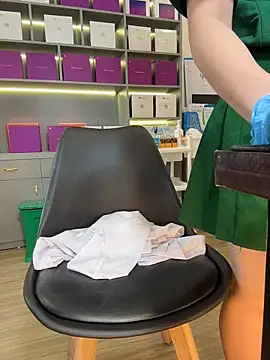 Secretly_masturbating - masturbating with the doctor at the clin