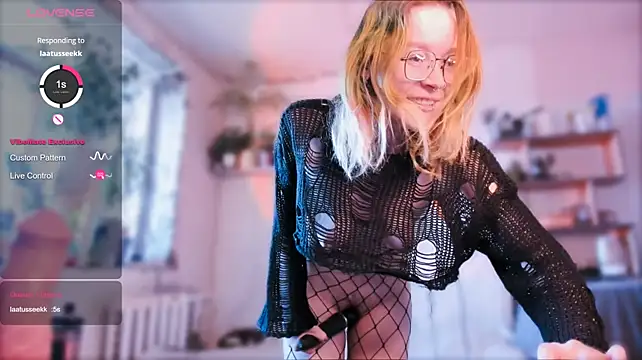 Alisahug - naked masterbate