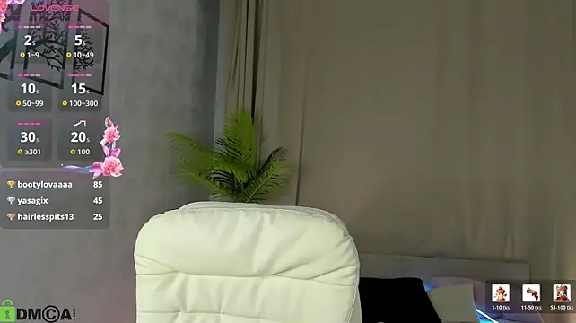 Daria_J - Squeeze my ass