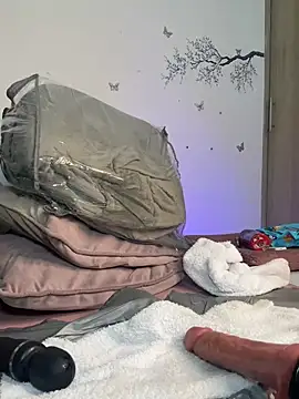 IamSteph13 - SQUIRT IN YOUR COCK