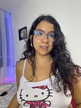 Gia_cutee - ride dildo