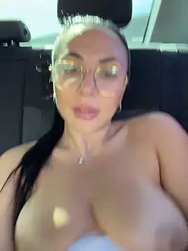 Bunny_Lush - RUB MY PUSSY IN DOGGY POSE