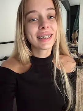 Enjoy_my_beauty - spread legs & slap pussy
