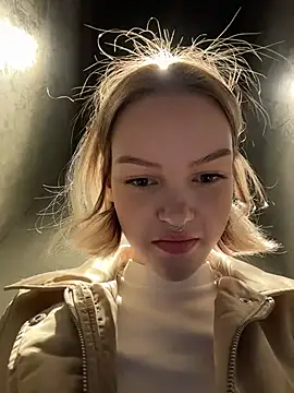 AshleyMur - naked show