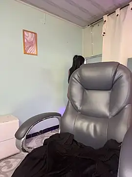Gretel_Streit - boobsjob + oil