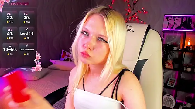 VivieSunn - Slap Ass