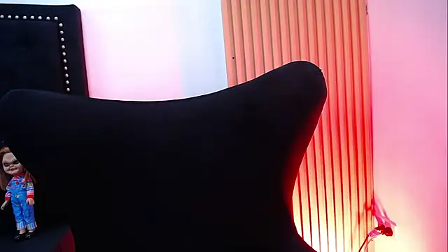 1Sloppy_Fox4 - red ass